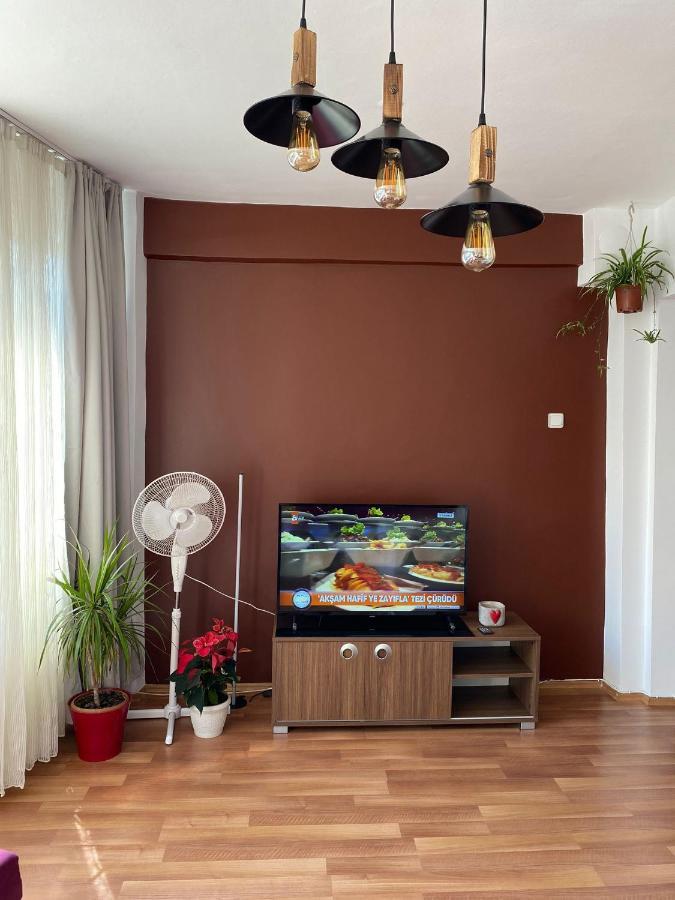 Comfortable House In Uskudar Istanbul Turkey Apartment ภายนอก รูปภาพ